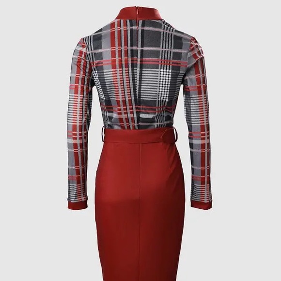 NWT, Lavishly Paris Belted Designer Dress. - Picture 11 of 16